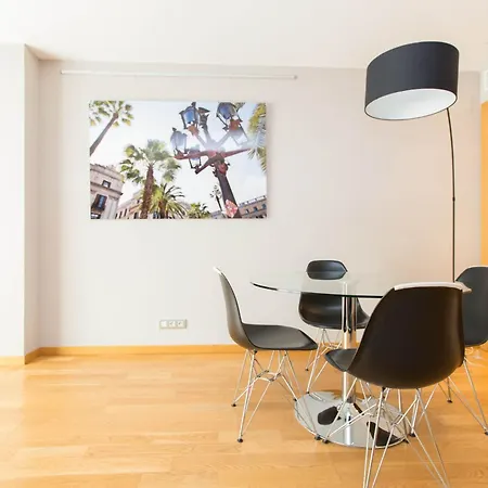 Apartamento En Edificio Capote, - Ideal Para Familias Apartment
