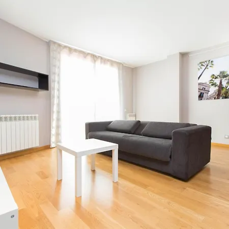 Apartamento En Edificio Capote, - Ideal Para Familias Apartment *