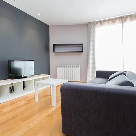 Apartamento En Edificio Capote, - Ideal Para Familias Apartment